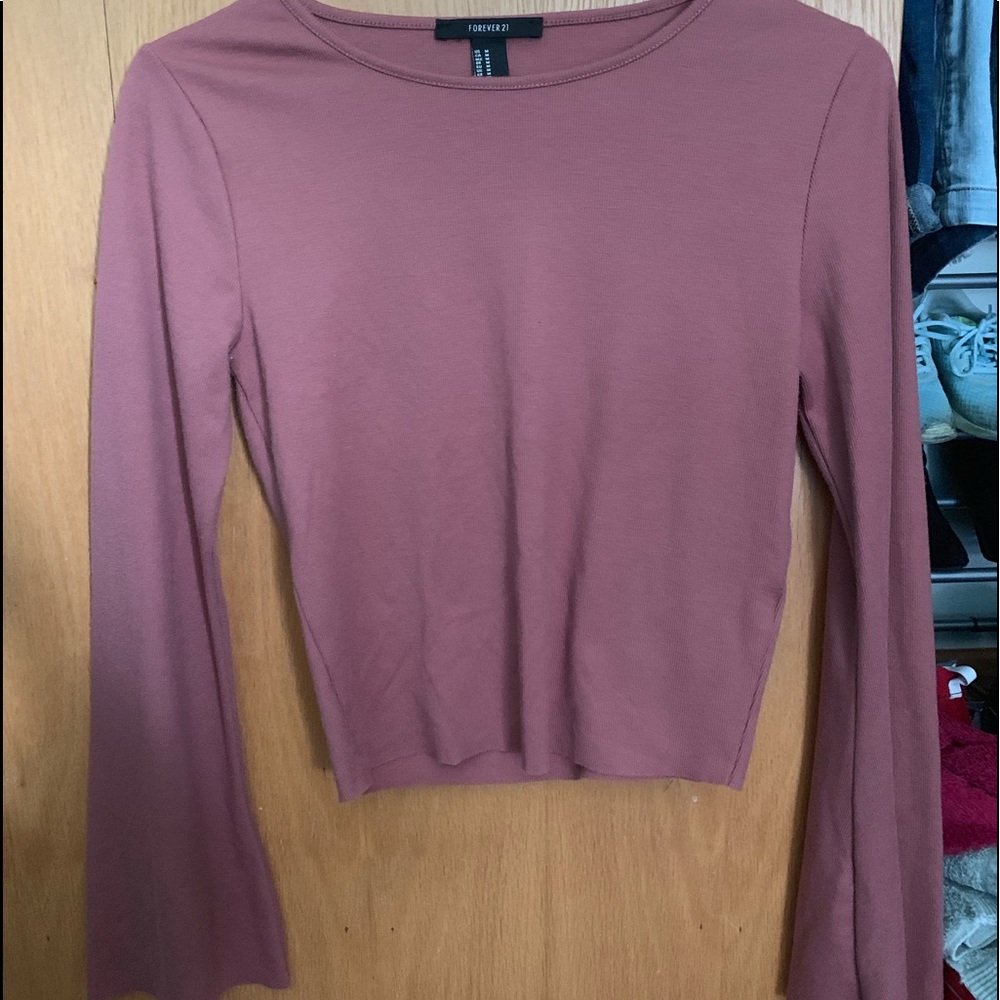 Long Sleeve Crop Tops!